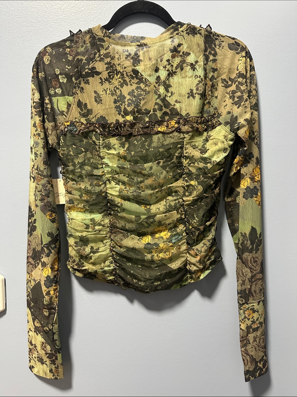 FREE PEOPLE Ariana Long Sleeve Ruched Top / Sage Combo SZ Medium - Picture 6 of 7